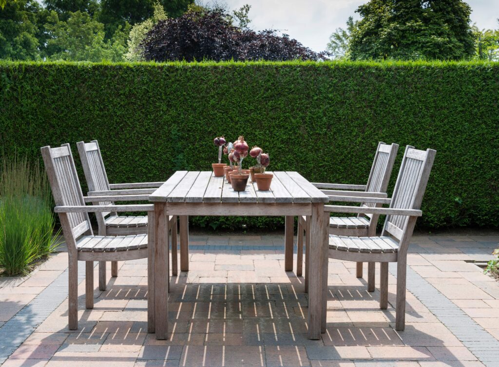 Tips To Maintain Garden Furniture, Garden Furniture Wood Types